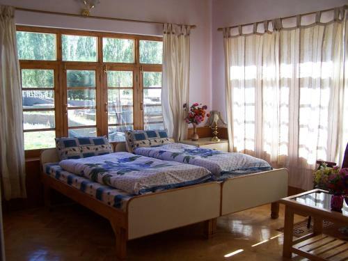 Hostal Serdung Guest House