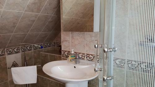 Bed & Breakfast Kitti Panzio