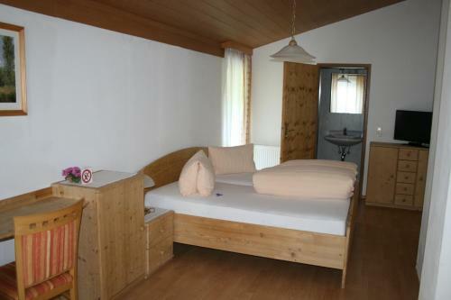 Hostal Alpenhof Strenge