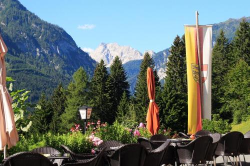 Hostal Alpenhof Strenge