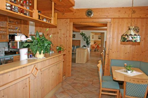 Hostal Alpenhof Strenge
