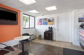 Motel 6 Baton Rouge East