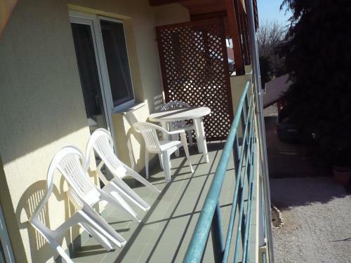 Varga Apartmanh�z