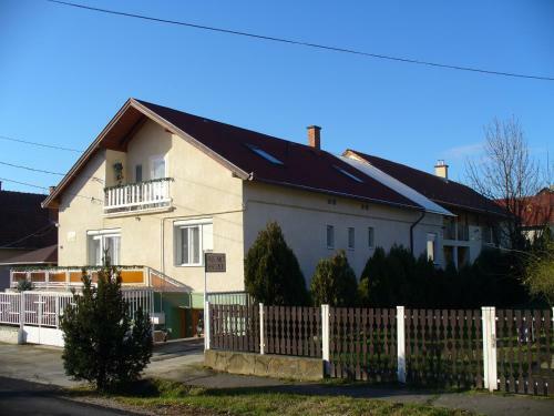 Varga Apartmanh�z