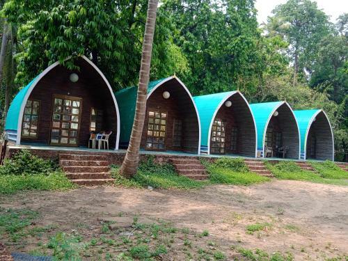 Surya Home Stay Resort