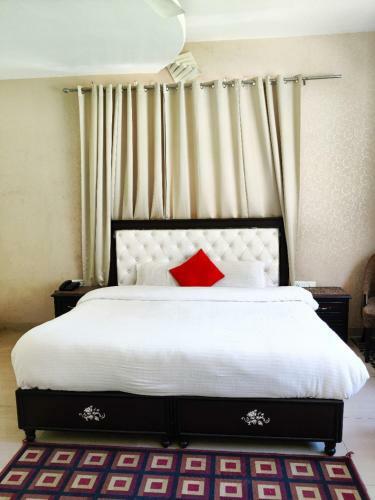 Hotel Carrick Cottages