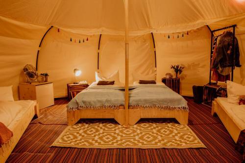 Hotel Raus Und Gut Glamping Am Gr�bendorfer See