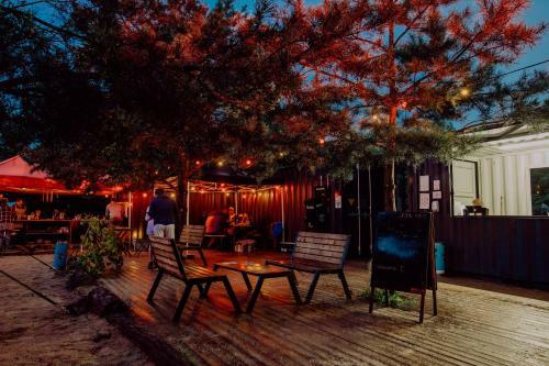 Hotel Raus Und Gut Glamping Am Gr�bendorfer See