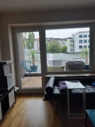 Apartamento 2 Bed/2 Baths In D�sseldorf Center Next To Kytaro