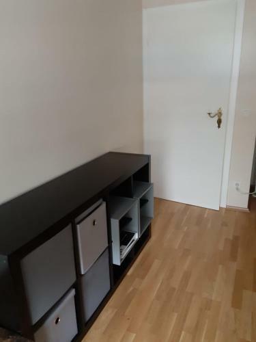 Apartamento 2 Bed/2 Baths In D�sseldorf Center Next To Kytaro