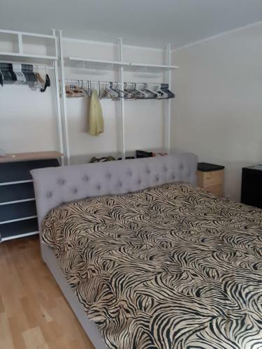 Apartamento 2 Bed/2 Baths In D�sseldorf Center Next To Kytaro