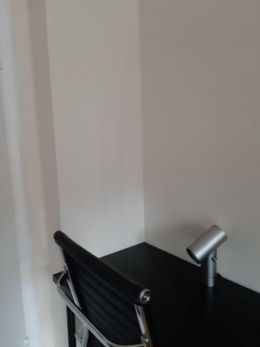 Apartamento 2 Bed/2 Baths In D�sseldorf Center Next To Kytaro