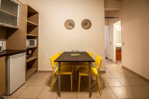 Business Apartment In City Center