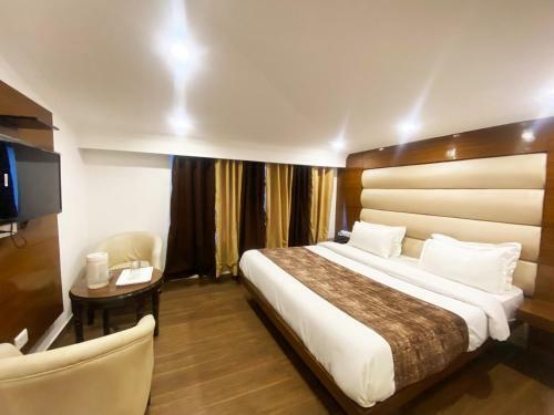 Hotel Royal Classic @ Mall Road Mussoorie