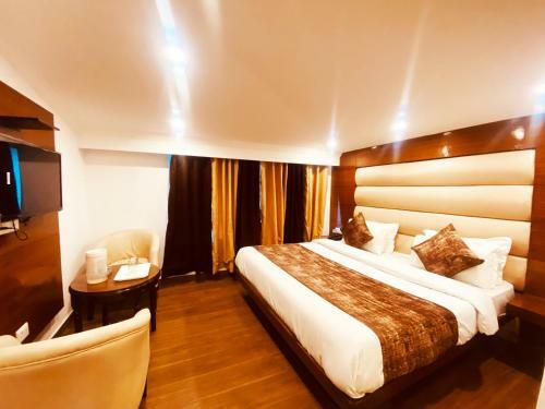 Hotel Royal Classic @ Mall Road Mussoorie