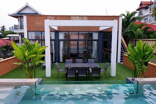 Villa Swiss House 5