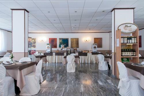 Hotel Monti