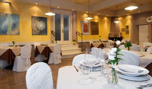 Hotel Monti