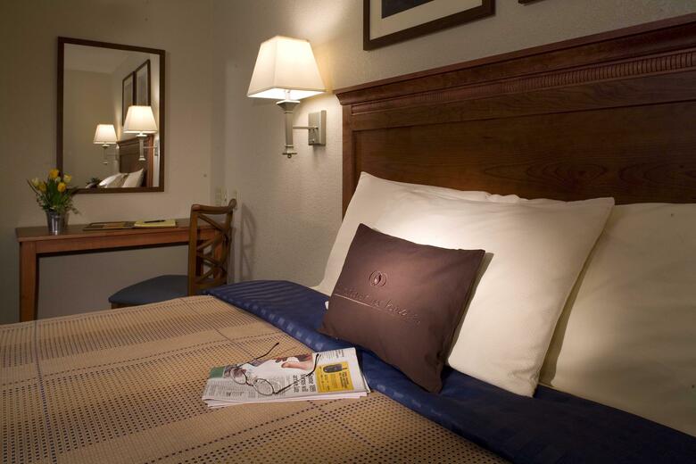 Hotel Suburban Studios Fort Smith