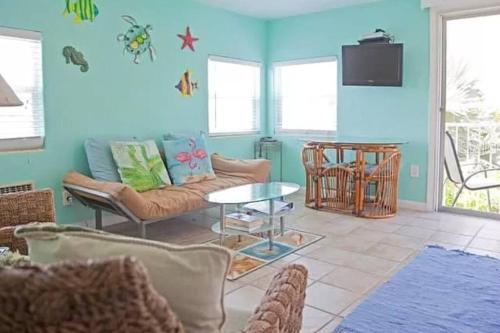 Apartamento Balcony Condo With Pool! #c4