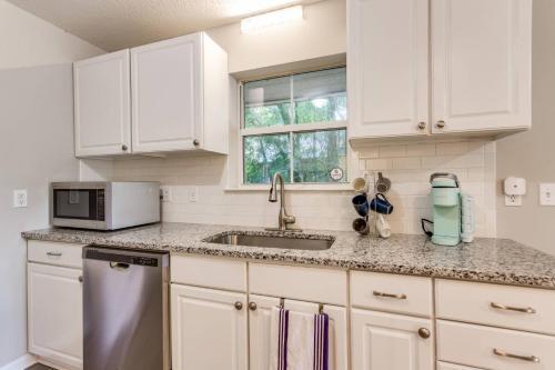King St Bungalow