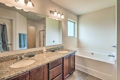 Cozy Milton Home About 32 Mi To Pensacola Beach!