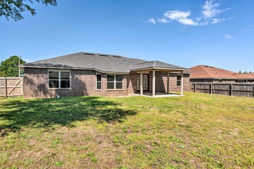 Cozy Milton Home About 32 Mi To Pensacola Beach!