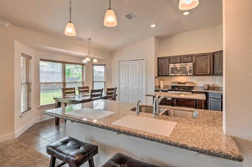 Cozy Milton Home About 32 Mi To Pensacola Beach!