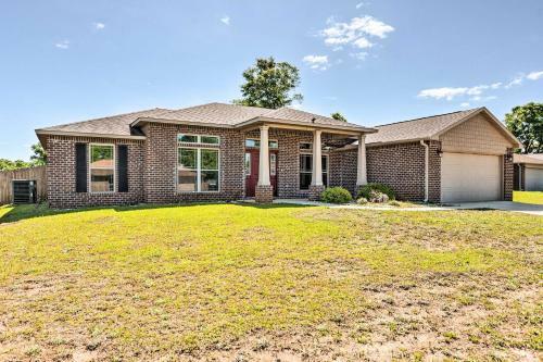 Cozy Milton Home About 32 Mi To Pensacola Beach!