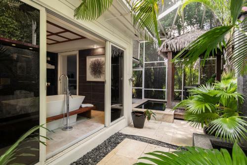 Olde Naples Villa