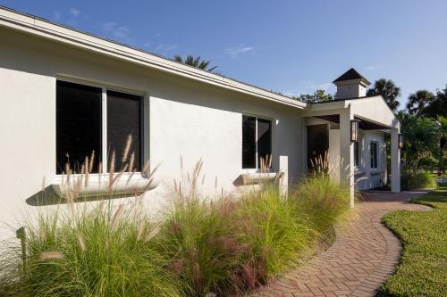 Olde Naples Villa