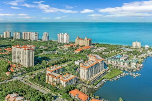 Naples Park Paradise