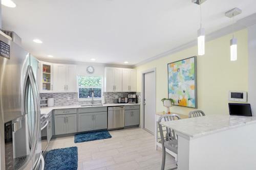 Naples Park Paradise