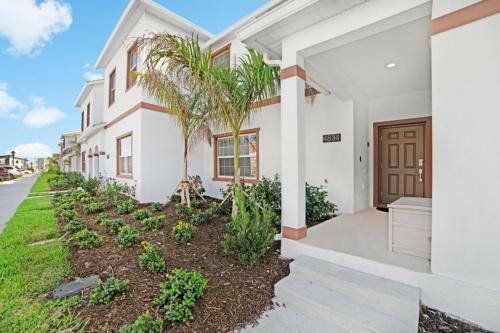 Talk A Walk Down Memory Lane Townhouse