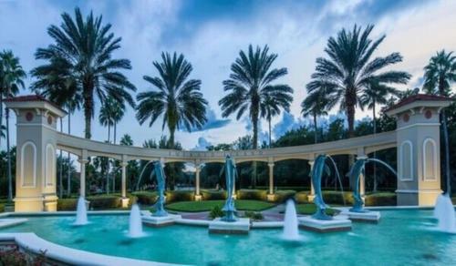 This Grand 5 Bedroom Villa With A Private Pool Is Great Choice