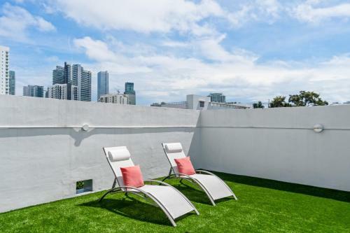 Apartamento Romantic 3bd House/rooftop,bbq, Hot Tube
