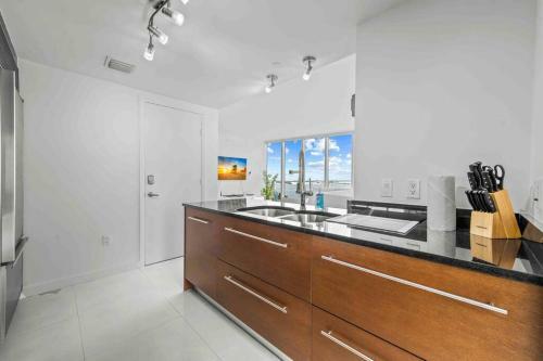 Apartamento Lovely 2 Br W Icon Brickell -waterviews - Free Spa