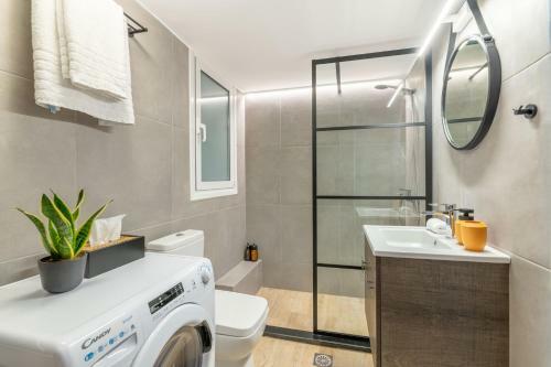 Apartamento Minimal Retreat W/ Watercoloured Sunset View
