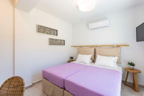 Villa Smili-naiades/3 Bedrooms, Luxury, Beachfront