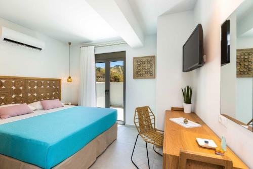 Villa Smili-naiades/3 Bedrooms, Luxury, Beachfront