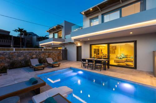 Villa Smili-naiades/3 Bedrooms, Luxury, Beachfront