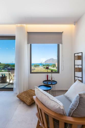Villa Smili-naiades/3 Bedrooms, Luxury, Beachfront