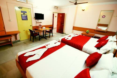Hotel Kirthikaa Palace Salem
