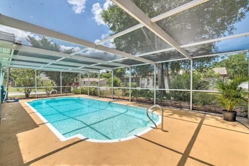 Relaxing Port Richey Getaway With Lanai And Pool!