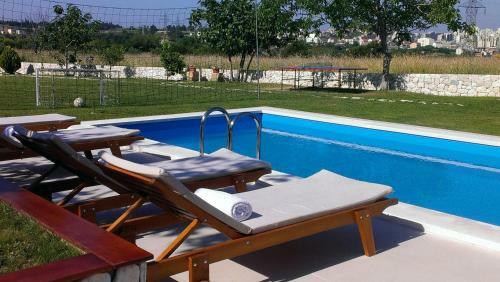 Luxury Villa Luminosa