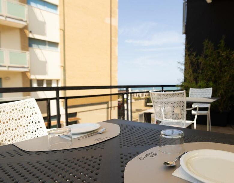 Hotel Constellation