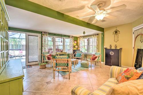 Oasis With 2 Stand-alone Casitas And Outdoor Bath