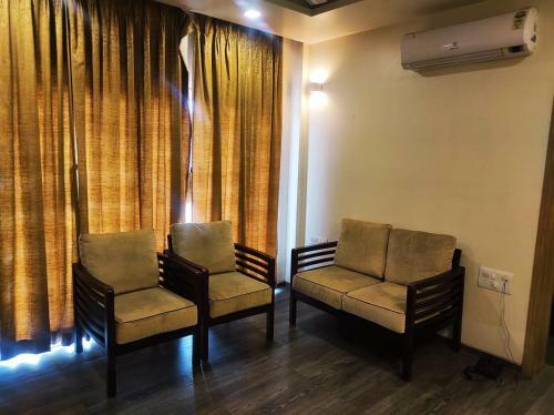 Hotel Manasi Royal