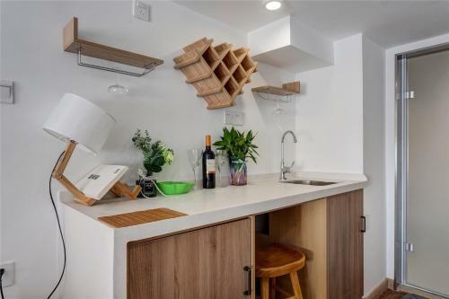 Locals Apartment House 01