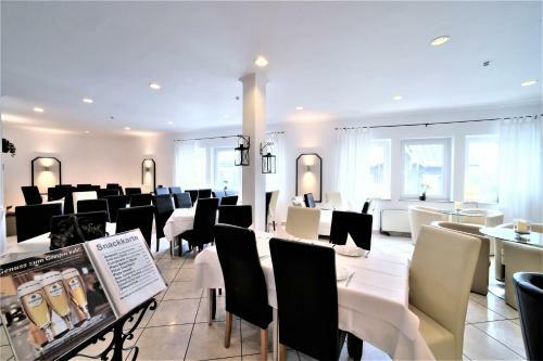 Ascot Hotel